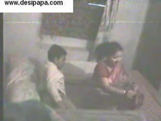 Indisch paar heimlich gefilmt im ihre schlafzimmer schlucken und mit erwachsene film jeder andere